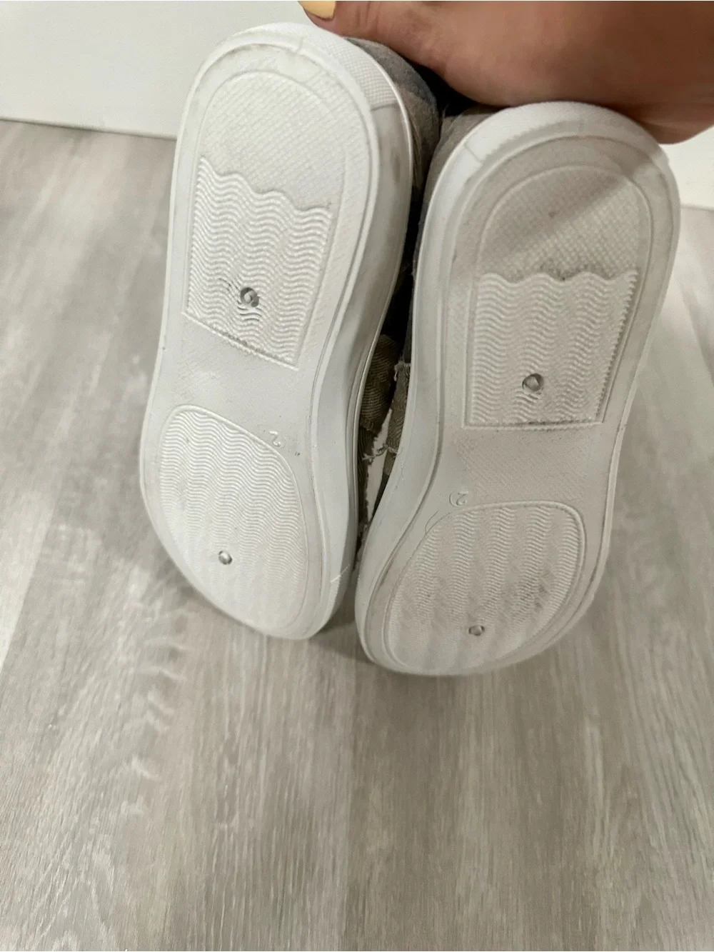 Kids Camouflage Canvas Sneakers Distressed Style Lace Up Size girls big 2
